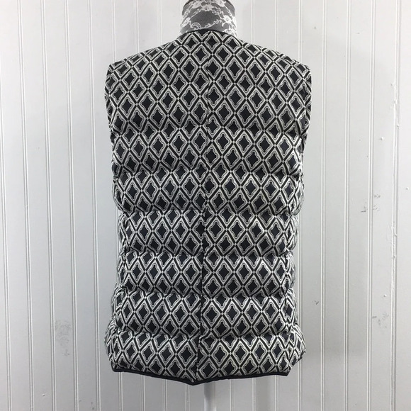 3/$20 Talbots Navy Diamond Print Zip Up‎ Down Vest Jacket Womens Medium Quilted - Picture 3 of 12
